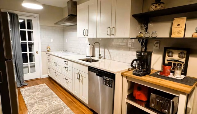 Catskills Retreat Home, 4-bedroom, close to activities and town center!