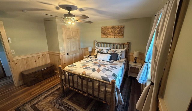 Cattail Cabin - a cozy, newly built modern cabin in charming Waterville, NY