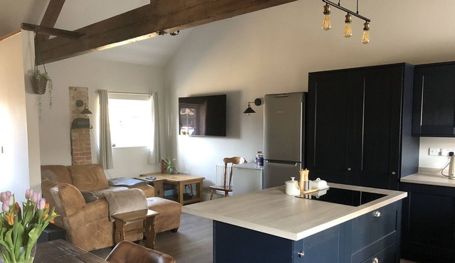 Cattlebeam Cottage, 3 bedroom converted barn with 2 bathrooms set in beautiful grounds