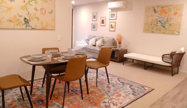 Caulfield Village Apartment