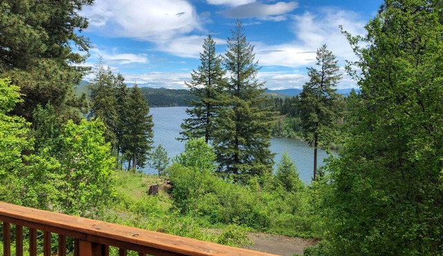 Cave Bay Vacation Rental w/Game Room!