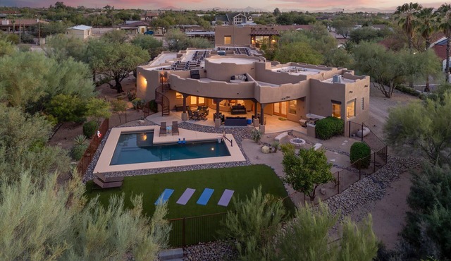 Cave Creek Luxe 5BR w/Casita Pool & Views!