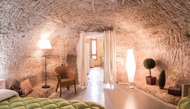 Cave Hotel- Caves in Bardenas Reales de Navarra