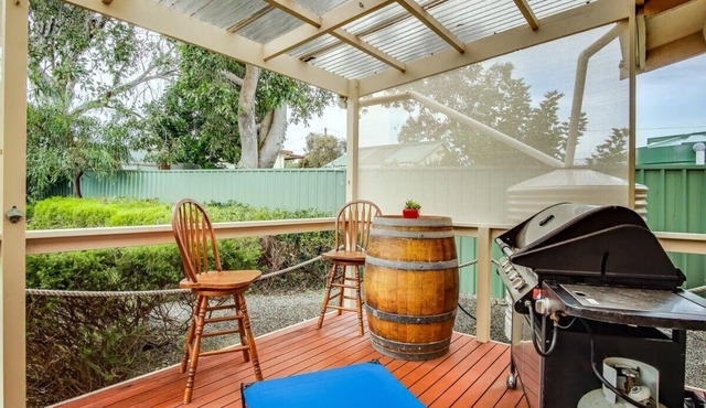 Cave Street Retreat - 38 Cave Street, Goolwa Beach