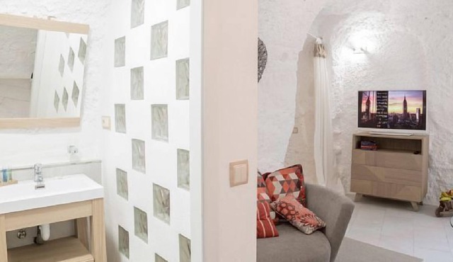 Cave Suite for 2 people in Bardenas Reales