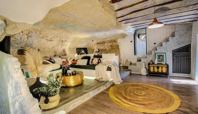 Cave Villa GROTTA (Cave Hotel Lomas de Ruvira)