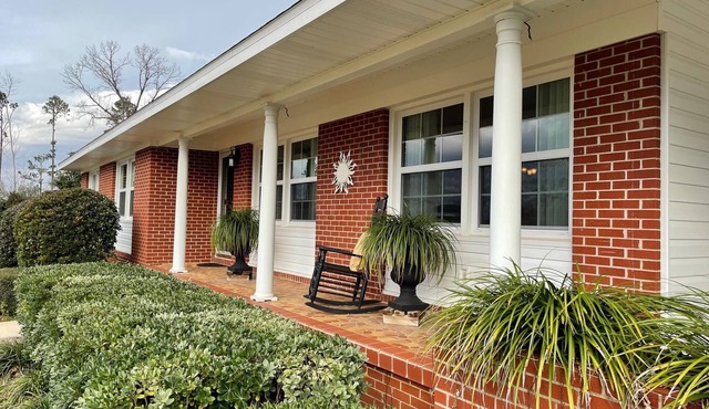 Caverns Crossing - CLOSE to Chipola , MERE ball field & the Caverns State Park