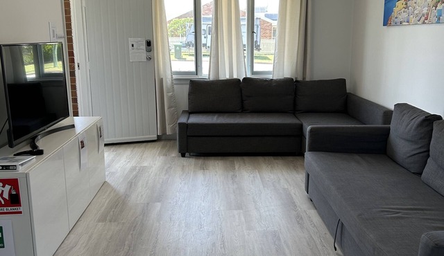 Caves Beach Holiday House