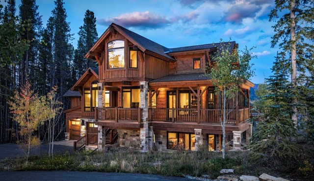 Cawha Outlook Chalet