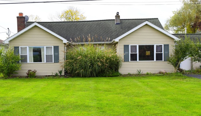 Cayuga Dacha...Lakefront retreat in the beautiful Finger Lakes
