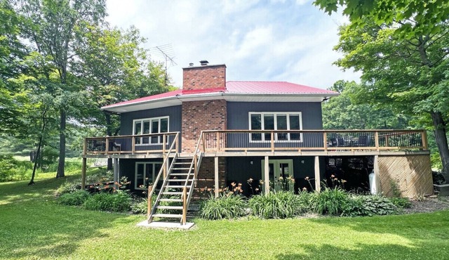 Cayuga Forest Retreat | Pool, Fire Pit, Sleeps 25+