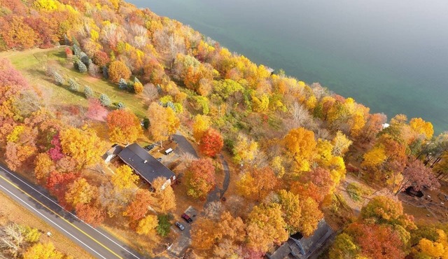 Cayuga Lake | 18 Guest | Wine Trail | Lake Access