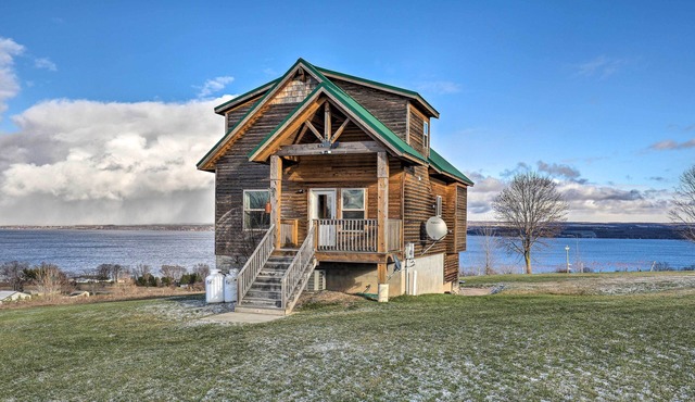 Cayuga Lake Cabin in Romulus < 1 Mi to Wineries!