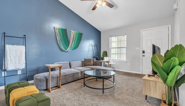 CB 974-301 Fayetteville Oasis I Modern, Comfy