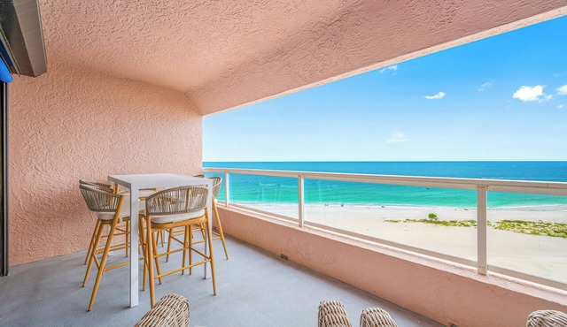 CBC 2-11B - Beachfront Beauty!