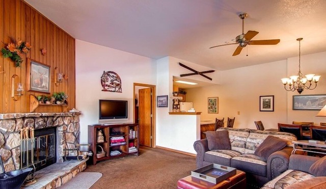 Cc102 Buffalo Ge 2 Bedroom Condo by Redawning