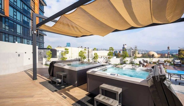 CCC Hab Sencilla en Zona del Rio, Jacuzzi Wifi Gym