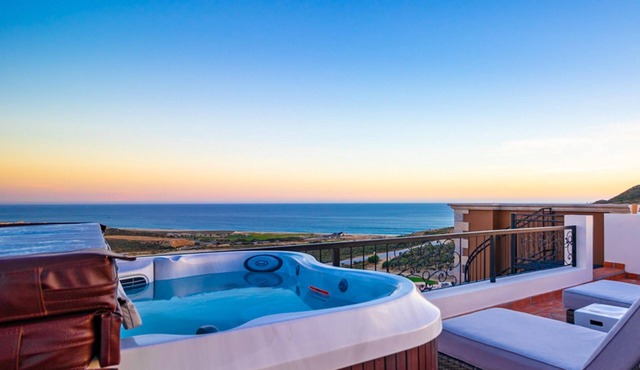 CCV Quivira-2 Units, 4Bedrooms, RooftopFirePit/HotTub Golf!