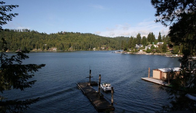 CDA Waterfront Cabin - Close to Shooter's
