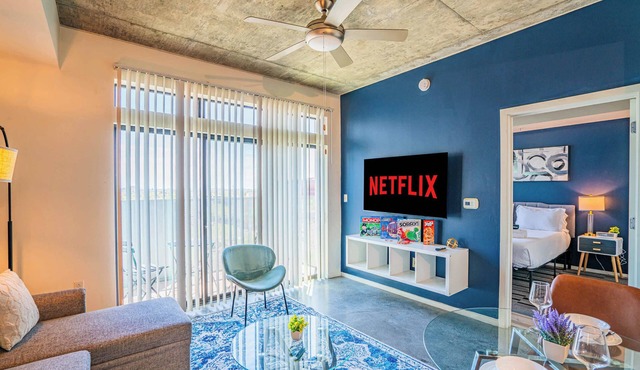 CDT 1BD Apt by ASU | Pool, Gym, Parking, Balcony
