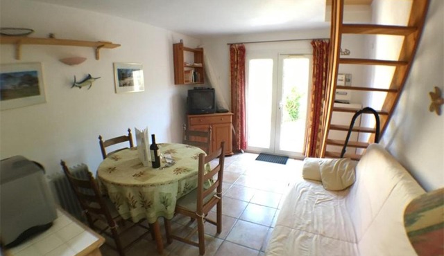 CE 24 GRUISSAN Villa 3 pièces 4 couchages