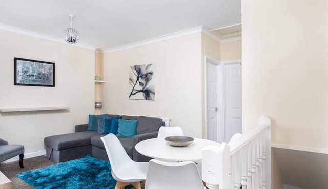 Cecil Lodge - 2 Bed Apartment