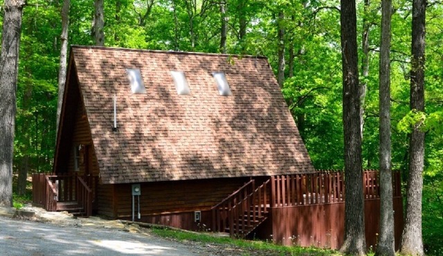 Cedar A Frame Cabin 6 with HOT TUB on Patoka Lake in Southern Indiana