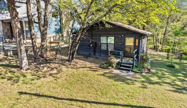 Cedar Bayou Hideaway with Hot Tub near Lake, Trails, & Casino! Sleeps 4.