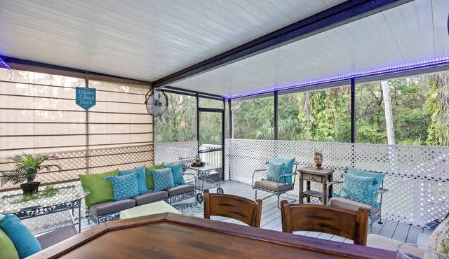 Cedar Cabin on over an acre of tropical paradise
