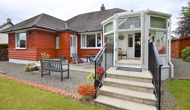 Cedar Cottage at Rashfield nr Dunoon-sleeps up to 6-Pet Friendly(1 max)