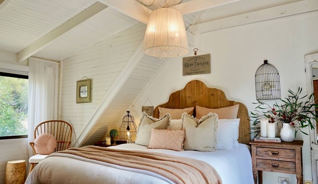 Cedar Country Retreat - Country style luxury