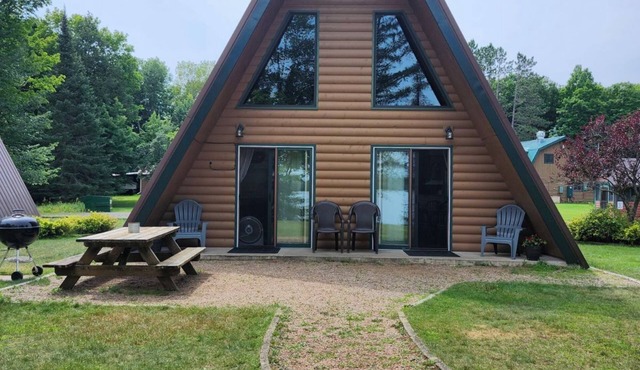 Cedar Cove Cabin 3