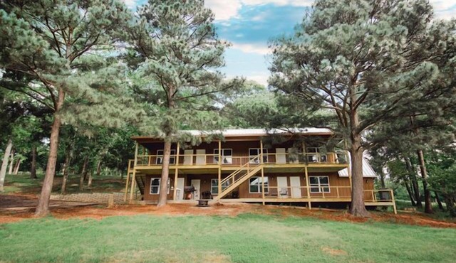 Cedar Cove Ranch and Resort - The Lakeview Lodge