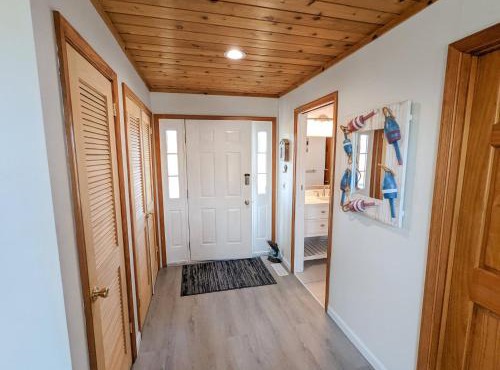 Cedar Cove - Waterfront home with Fire pit!