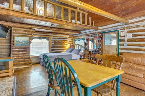 'Cedar Falls Cabin 1' Near Arbuckle Mtn Trails