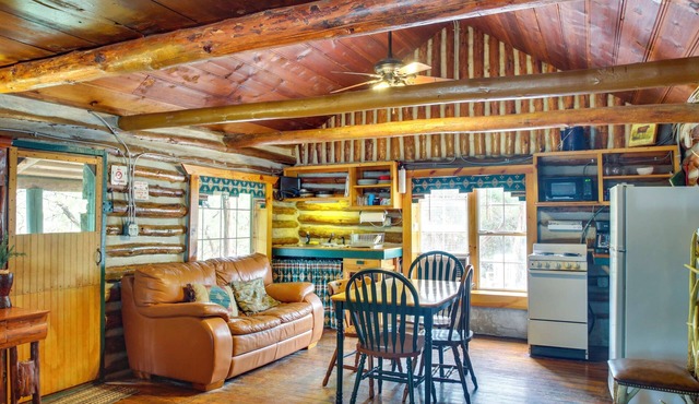 'Cedar Falls Cabin 1' Near Arbuckle Mtn Trails