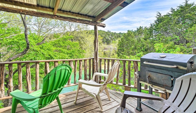 'Cedar Falls Cabin 5': 1/2 Mile to Turner Falls