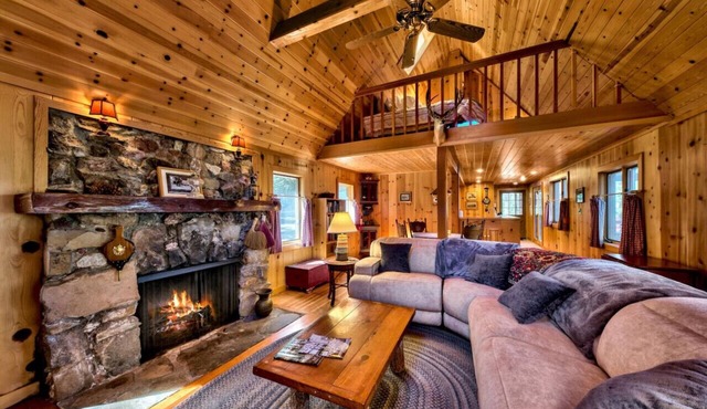 Cedar Flat - Views of the Lake!