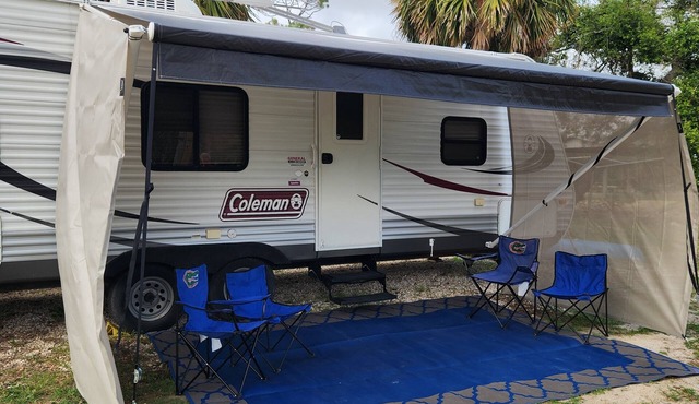 Cedar Island Canal Front Cute RV with Boat Slip, Fishing, Scalloping & Crabbing