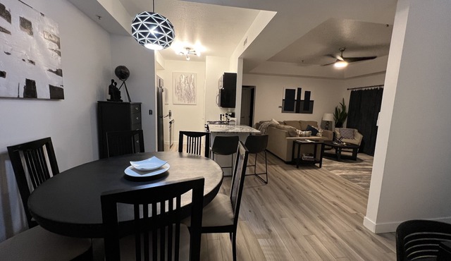 Cedar Lake Condo: Beautiful, completely renovated, 2 Bedroom, 2 Bath Condo