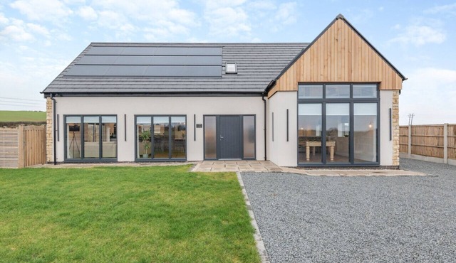 Cedar Lodge - Pleasley Vale