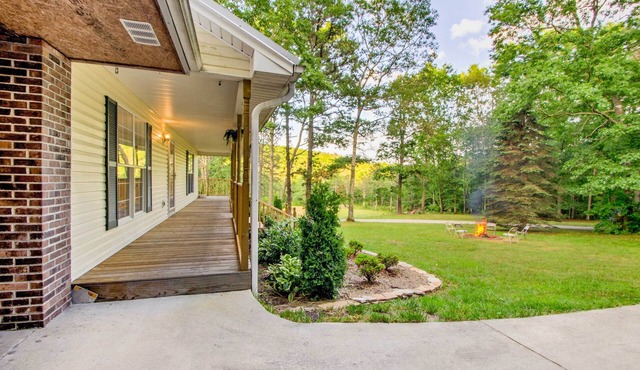 Cedar Mountain House on 12 Acres - Near Trails!