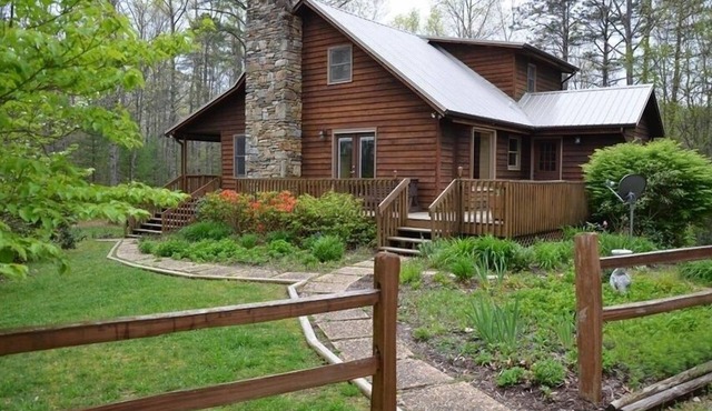 Cedar Mtn, Dupont, 4+ Acres, Wifi, Fenced Yard, Stream