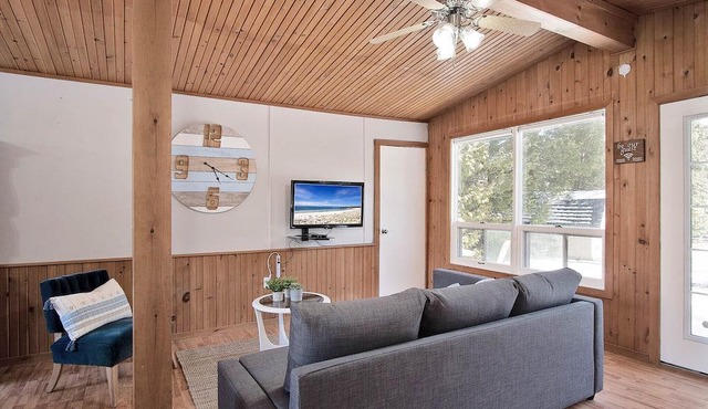 Cedar Nest - AC, large yard