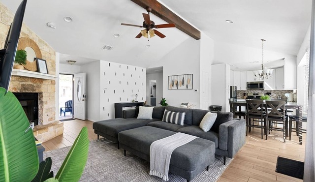 Cedar Park 4BR Retreat: Ping Pong Game Rm!