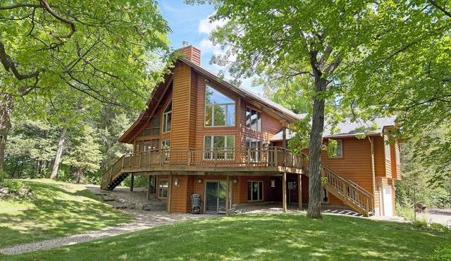 Cedar Point on Bass Lake - 5 Bedroom Home
