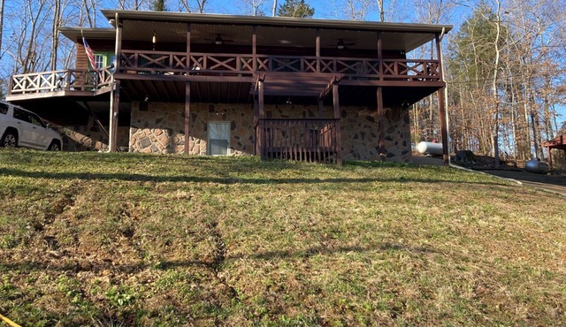 Cedar Retreat Cabin at Sugar Tree on the Tennessee River