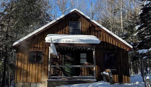 Cedar River Cabin/Cozy 3 BR Getaway – Close to Gore Mt, Trails & Town!