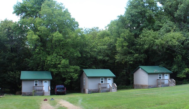 Cedar River Ranch Studio Cabin # 10 near beautiful Cedar River.