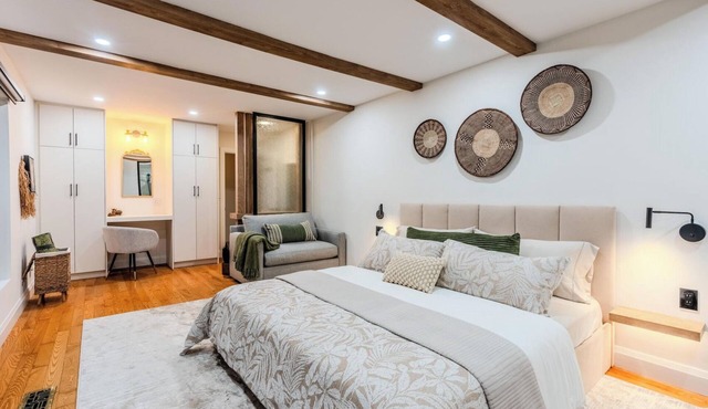 Cedar Suite At The Taiga Animal Sanctuary